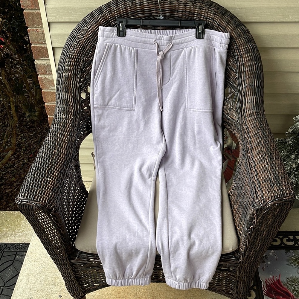 Torrid Relaxed Fit Jogger Super Soft Fleece Mid-Rise Pant Elderberry 0